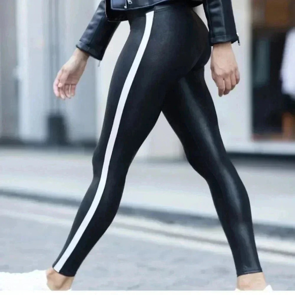 Spanx I S - Picture 1 of 13